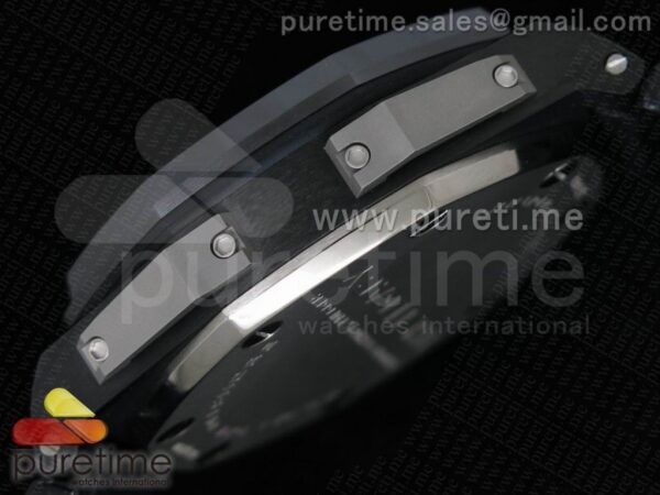 Royal Oak Offshore Arnold Schwarzenegger - Image 5