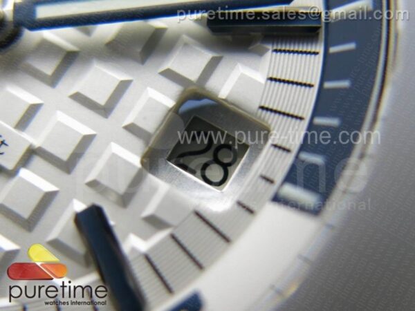 Royal Oak Offshore Diver White Ceramic - Image 3