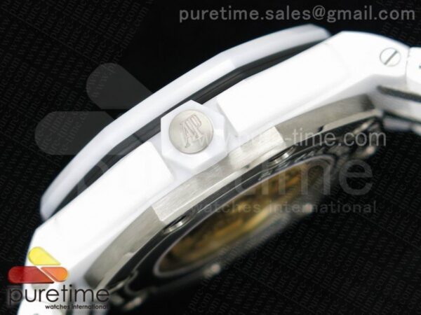 Royal Oak Offshore Diver White Ceramic - Image 4