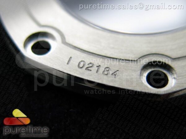 Royal Oak Offshore Diver White Ceramic - Image 15