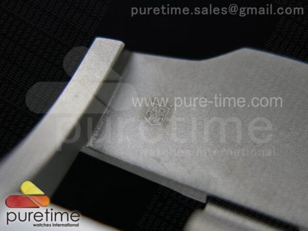 Royal Oak Offshore Diver White Ceramic - Image 23