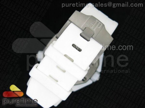 Royal Oak Offshore Diver White Ceramic - Image 28