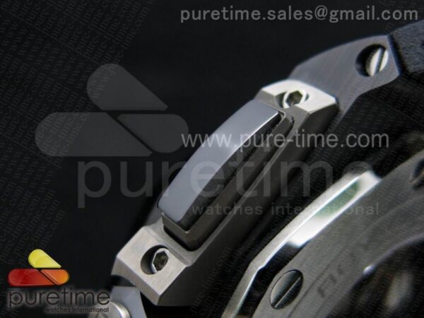 Royal Oak Offshore 44mm Real Ceramic - Image 10