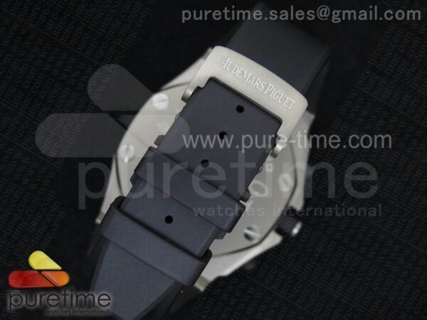Royal Oak Offshore Chronopassion - Image 32