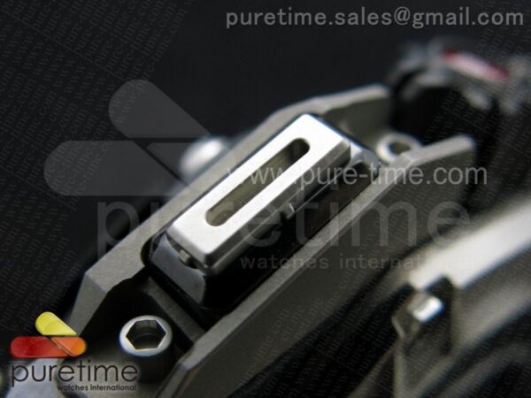 Royal Oak Offshore Real Forge Carbon Grand Prix - Image 15