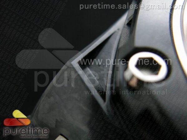 Royal Oak Offshore Real Forge Carbon Grand Prix - Image 21