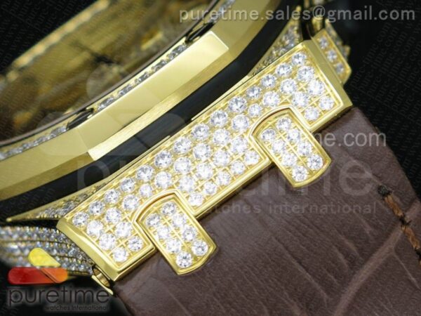 Royal Oak Offshore YG Full Paved Diamonds - Image 10