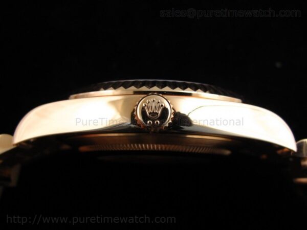 Day-Date II Everose Gold Silver - Image 5