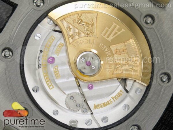 Royal Oak Offshore Diver Chronograph Yellow - Image 13