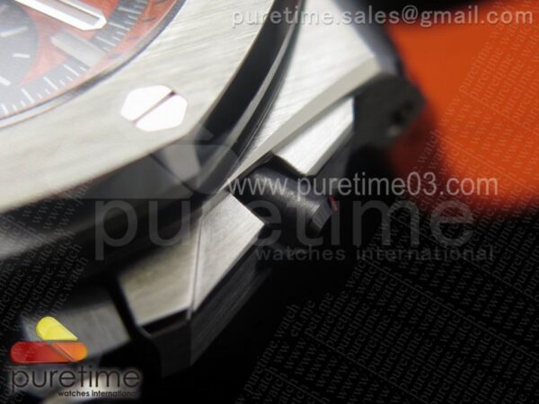 Royal Oak Offshore Diver Chronograph Orange - Image 5