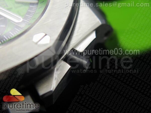 Royal Oak Offshore Diver Chronograph Green - Image 5