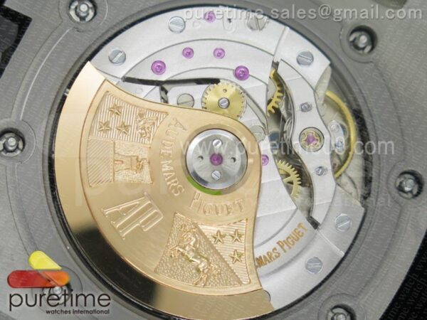 Royal Oak Offshore Diver Chronograph Green - Image 12