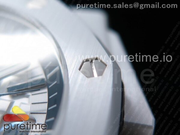 Royal Oak Offshore Diver Solid White Ceramic - Image 6