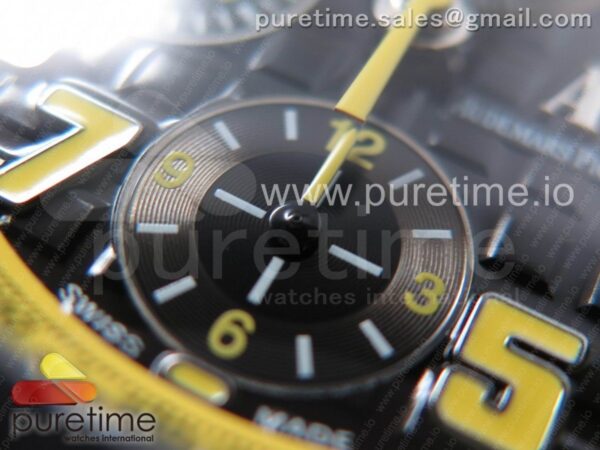 Royal Oak Offshore Bumble Bee Forged Carbon - Image 6