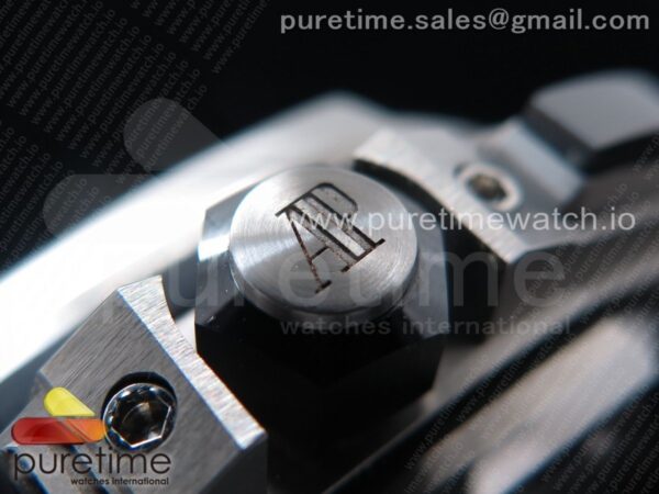 Royal Oak Offshore 44mm 26412PT SS JF - Image 9