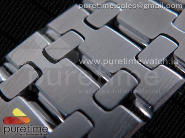 Royal Oak 37mm 15402 SS Full Paved Diamonds - Image 12