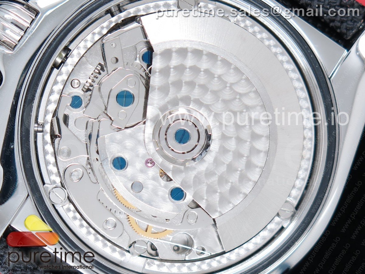 Chronomat 44 Airborne - Image 24