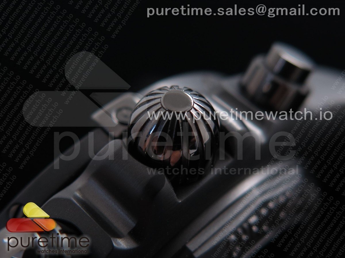 Chronomat 44mm Blacksteel Orange - Image 18