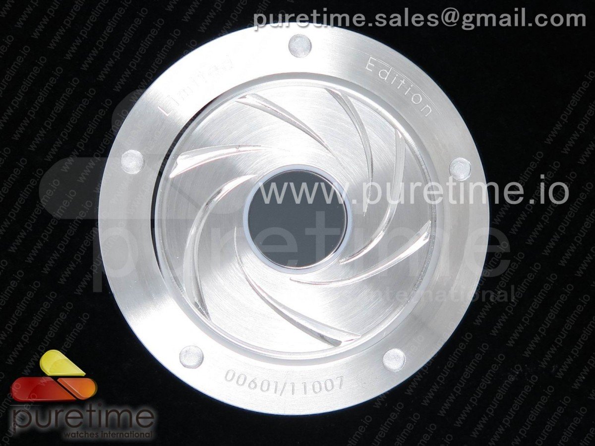 Seamaster 300M 007 - Image 25