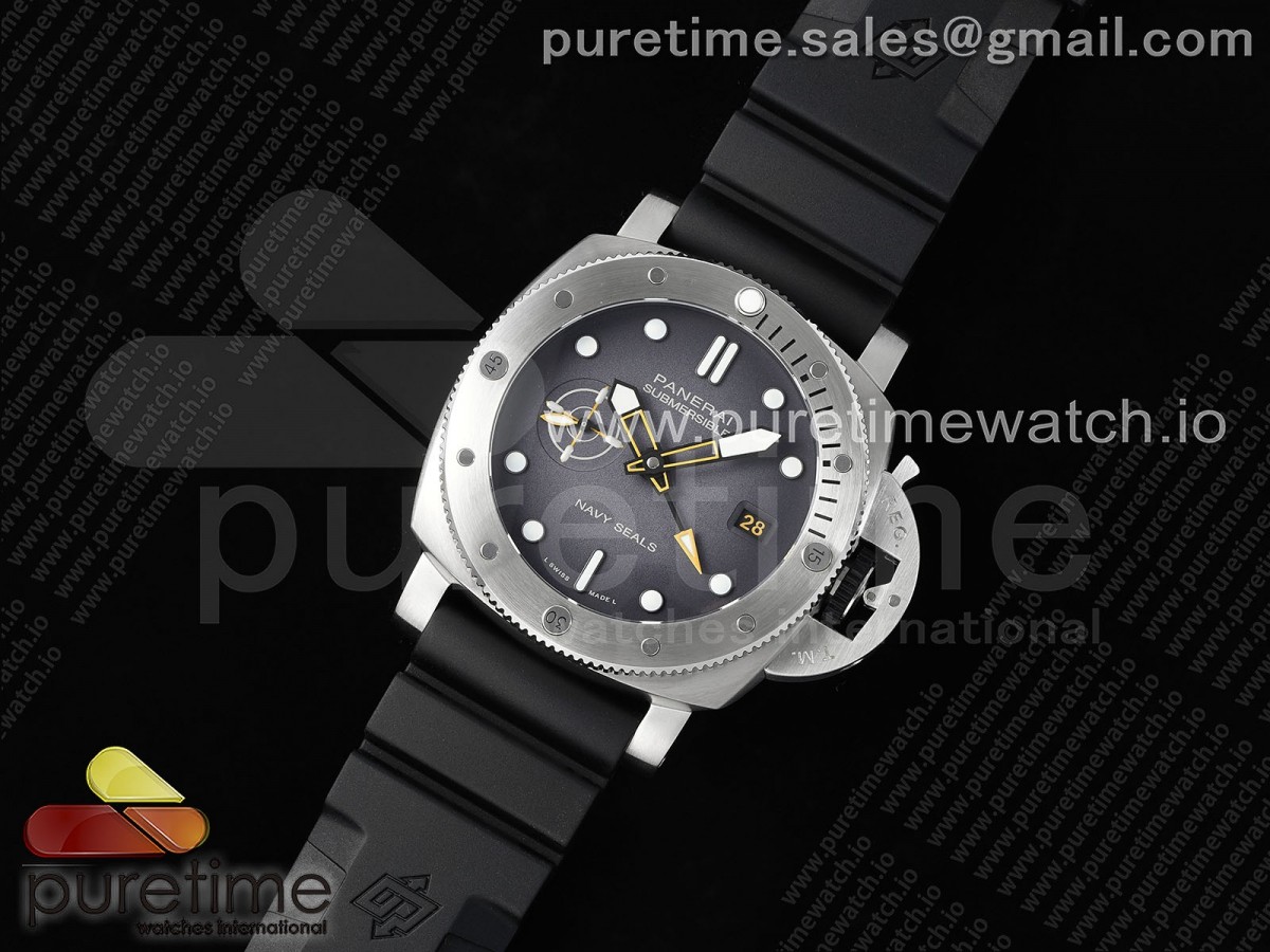 PAM1323 Y 44mm Submersible VSF 1:1 Best Edition Gray Dial on Rubber Strap P.9011 Clone - Image 2