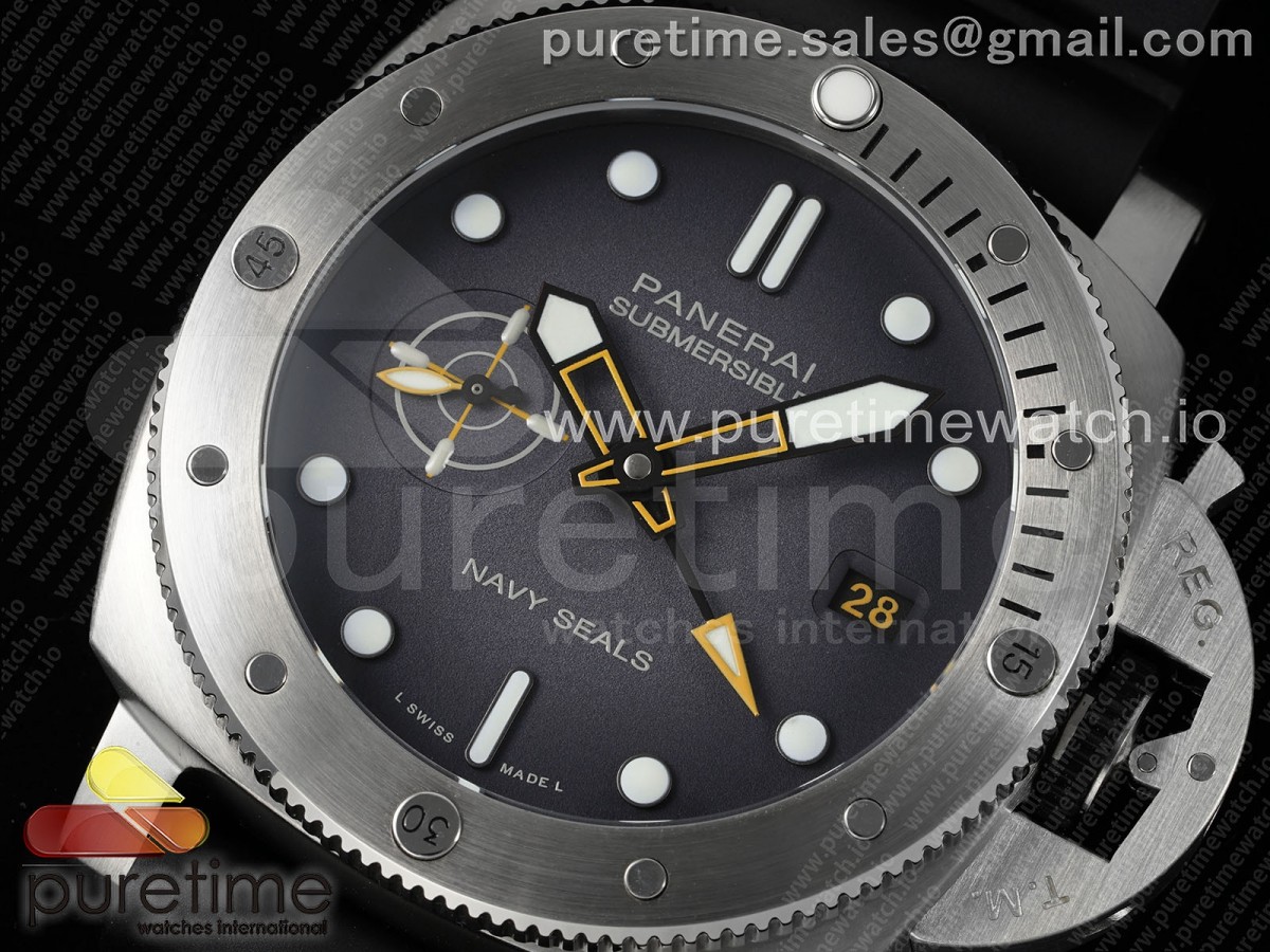 PAM1323 Y 44mm Submersible VSF 1:1 Best Edition Gray Dial on Rubber Strap P.9011 Clone