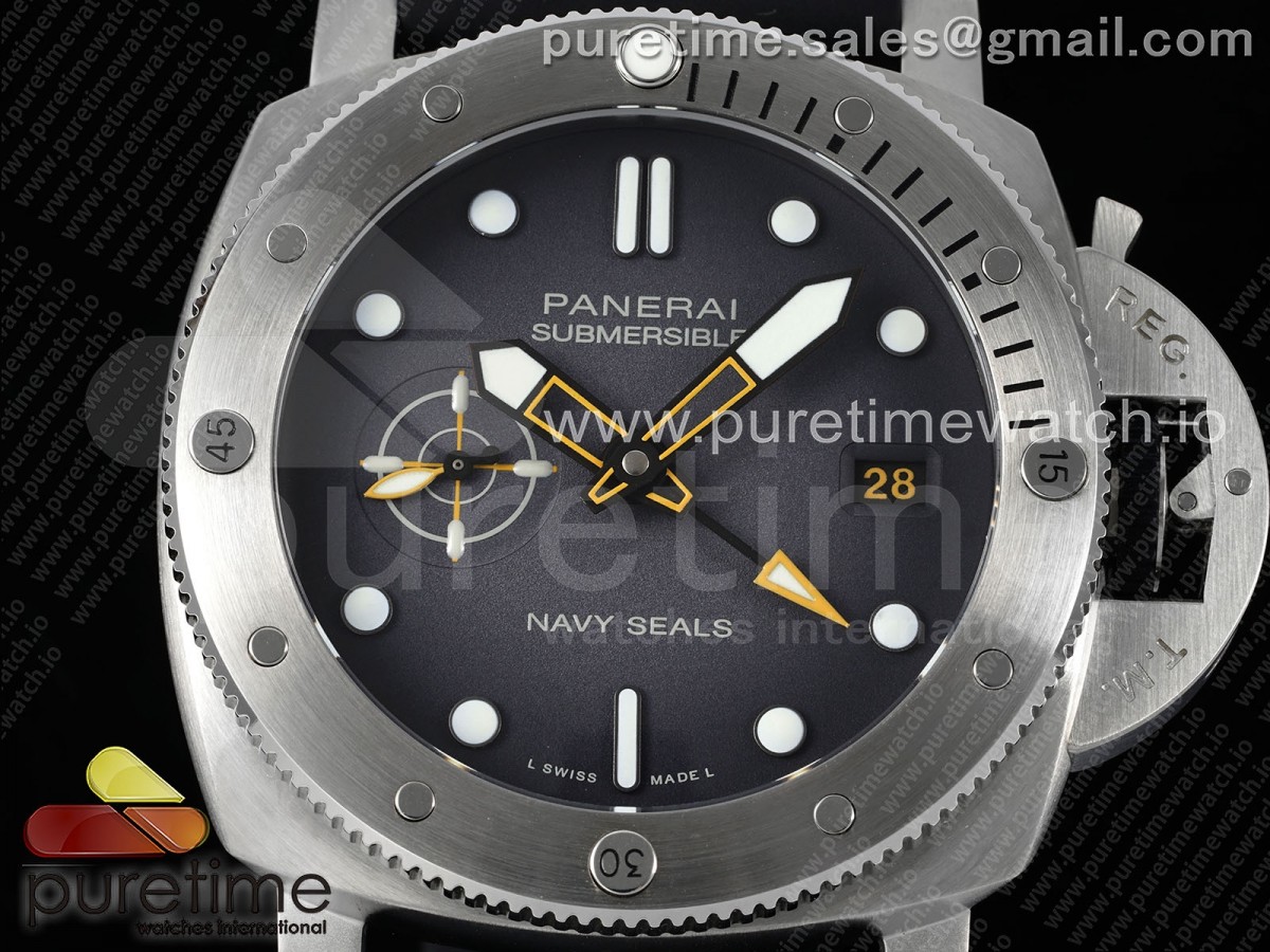 PAM1323 Y 44mm Submersible VSF 1:1 Best Edition Gray Dial on Rubber Strap P.9011 Clone - Image 9