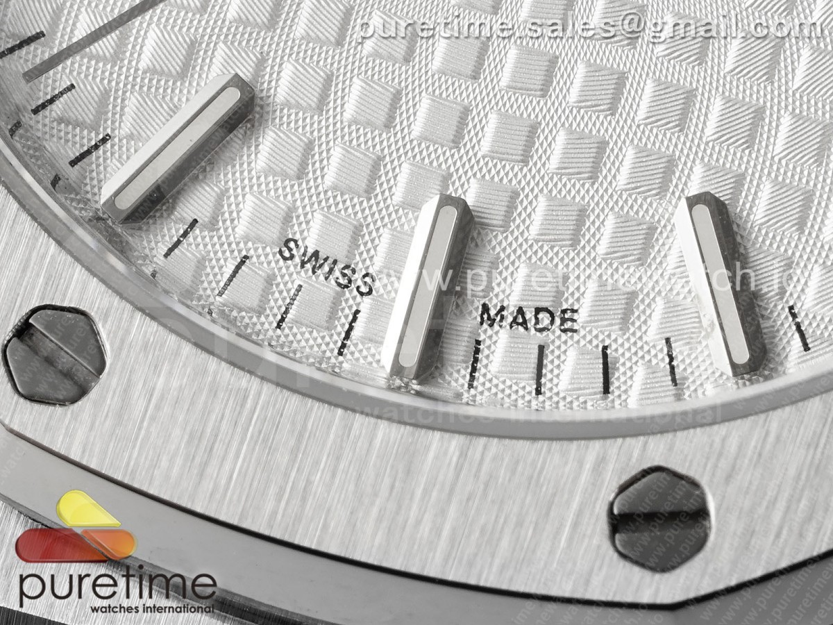 Royal Oak 34mm SS BF White Dial on SS Bracelet A5800