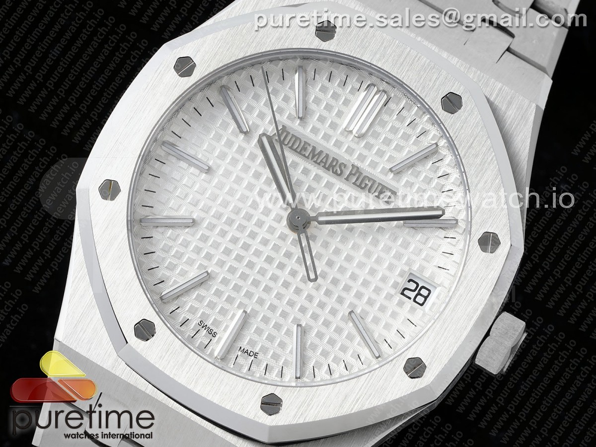 Royal Oak 41mm 15510 "50th Anniversary" SS SF White Dial on SS Bracelet SA4302