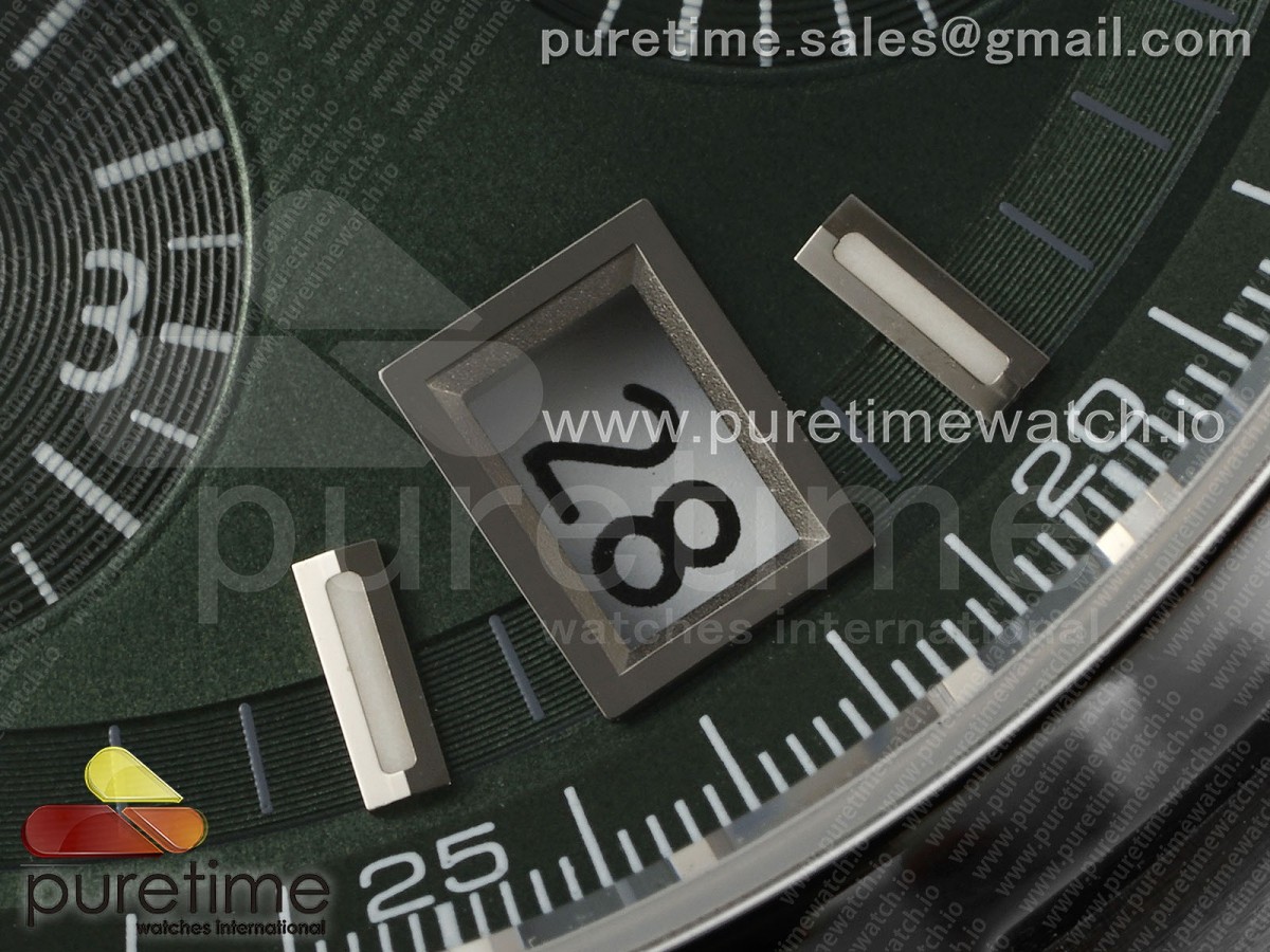 Overseas 5500V Chrono SS 8F Green Dial on SS Bracelet A5200