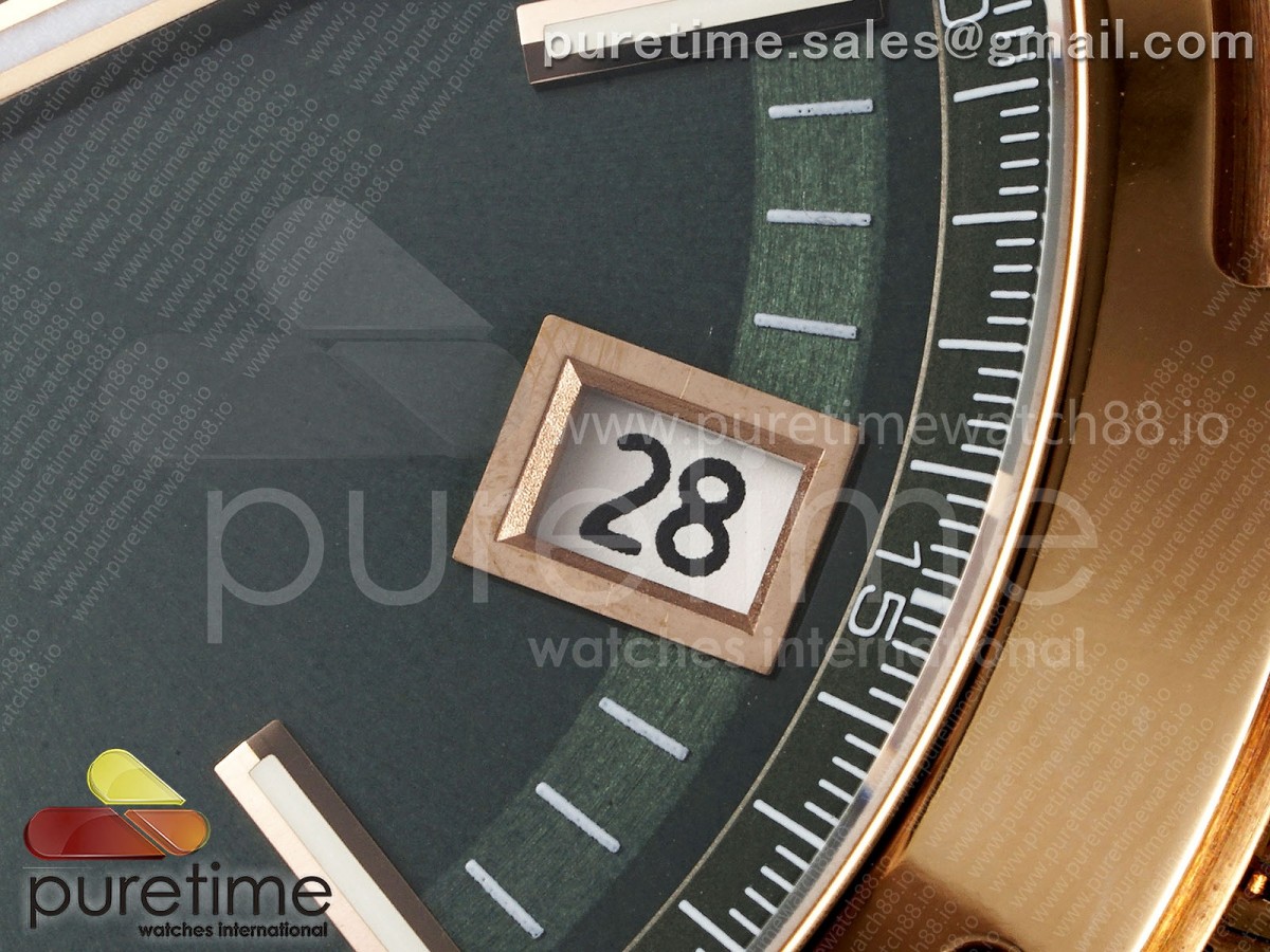 Overseas 4500V RG 8F Green Dial on RG Bracelet A5100