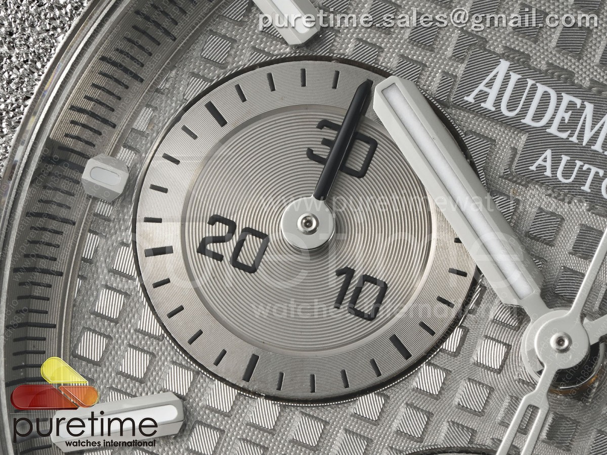 Royal Oak Chrono 26240 Frosted SS APSF Silver Dial on SS Bracelet SA4401