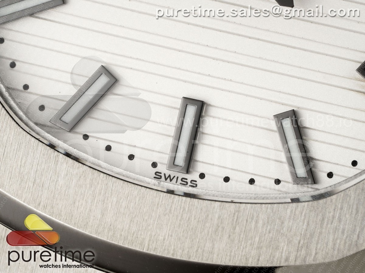 Nautilus 5711 DF White Dial on SS Bracelet SA324