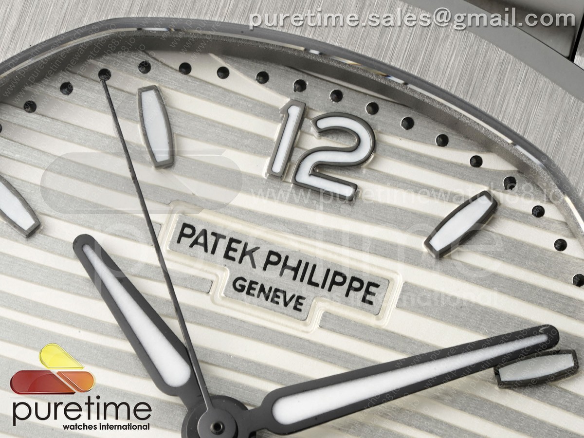 Nautilus 7118 Ladies DDF Silver Dial on SS Bracelet DD324