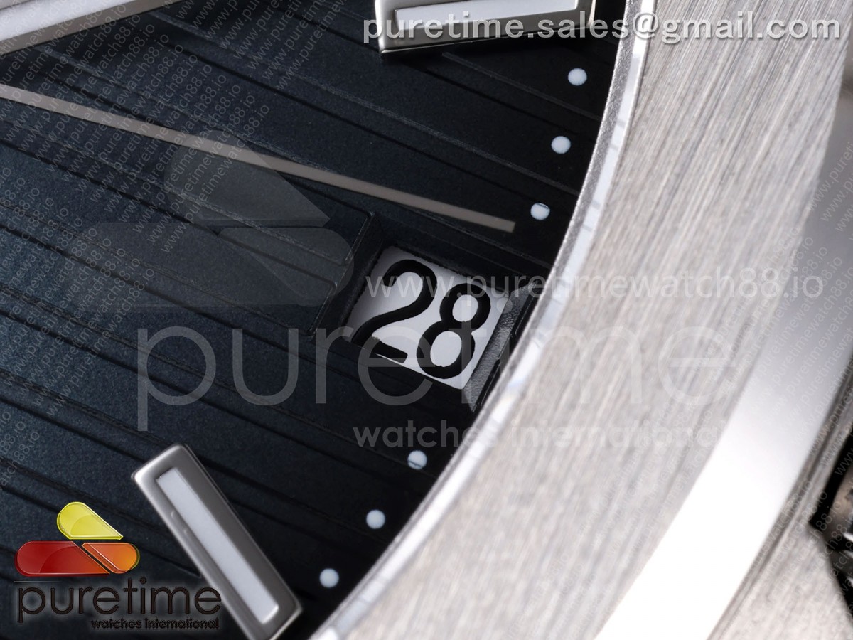 Nautilus 5711 BBF Blue Dial on SS Bracelet DD324 V2