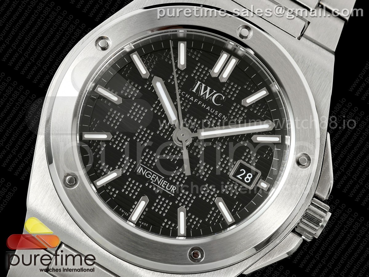 Ingenieur Automatic 40 SS MZF Black Dial on SS Bracelet A2892