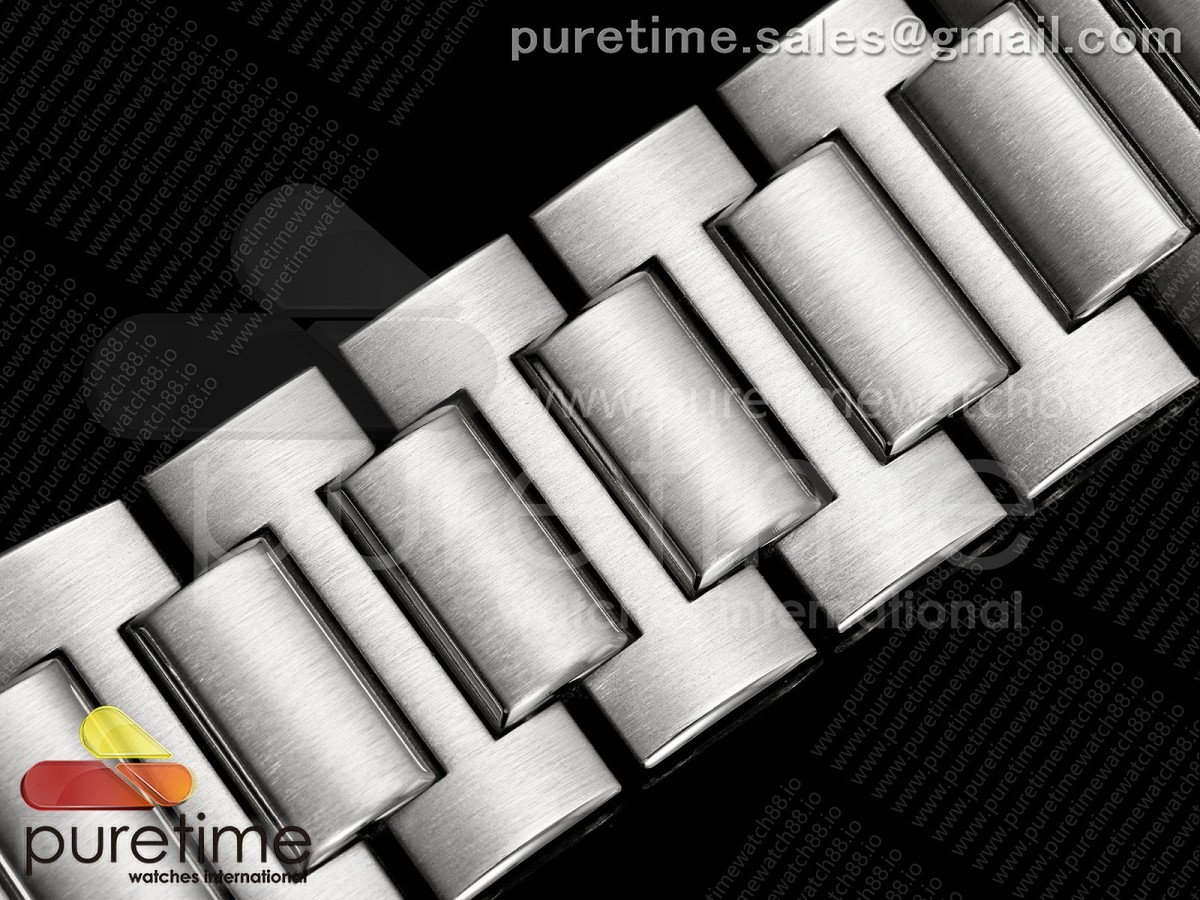 Ingenieur Automatic 40 SS V7F Black Dial on SS Bracelet A2892
